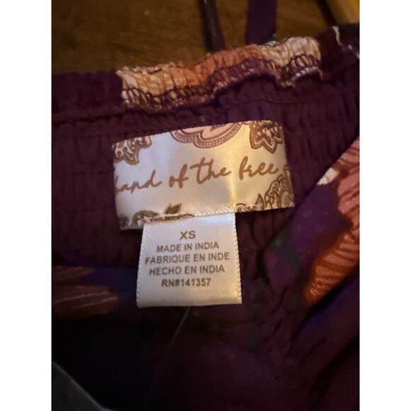 Land of the Free Floral Boho Long Sleeve Smocked Back Top XS Purple Ivory NWT - Picture 4 of 7